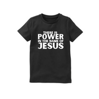 There is power in the Name of Jesus T-shirt zwart